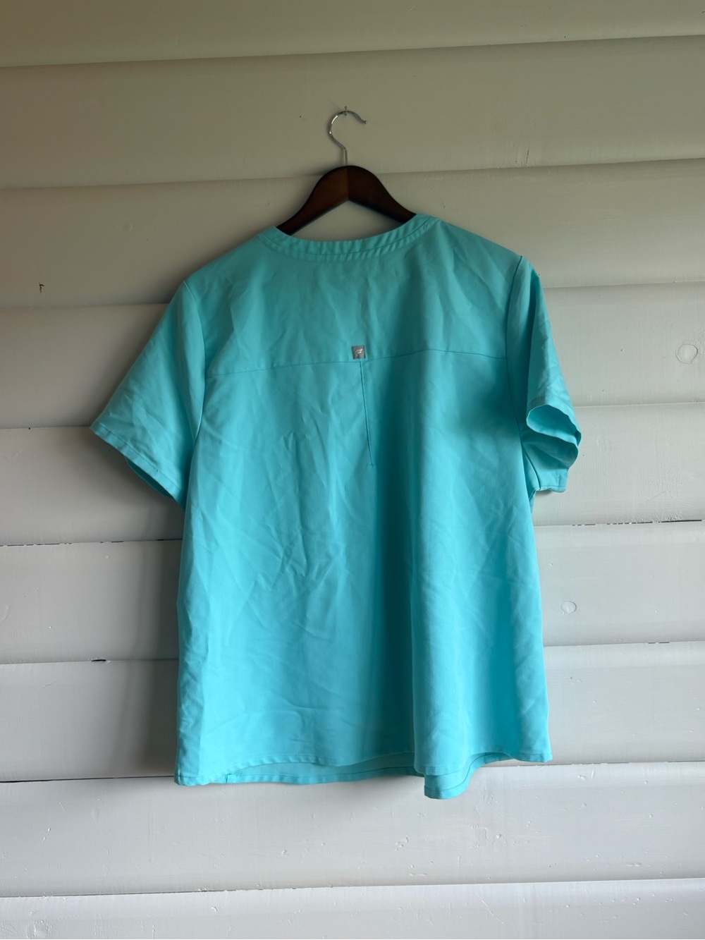 Fabletics Performance Scrub Top Aqua Stretch V-Neck XXL/1X Scrubs - Picture 4 of 8
